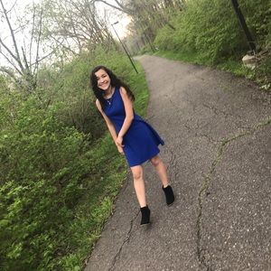 Meet your Posher, Jennifer